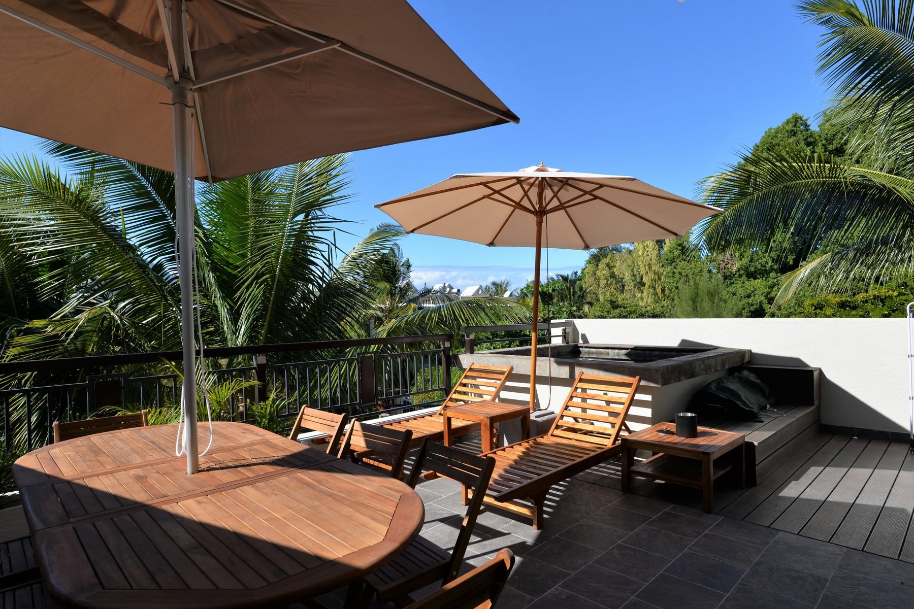 Contemporary Beachside Penthouse, Cape Bay — 3