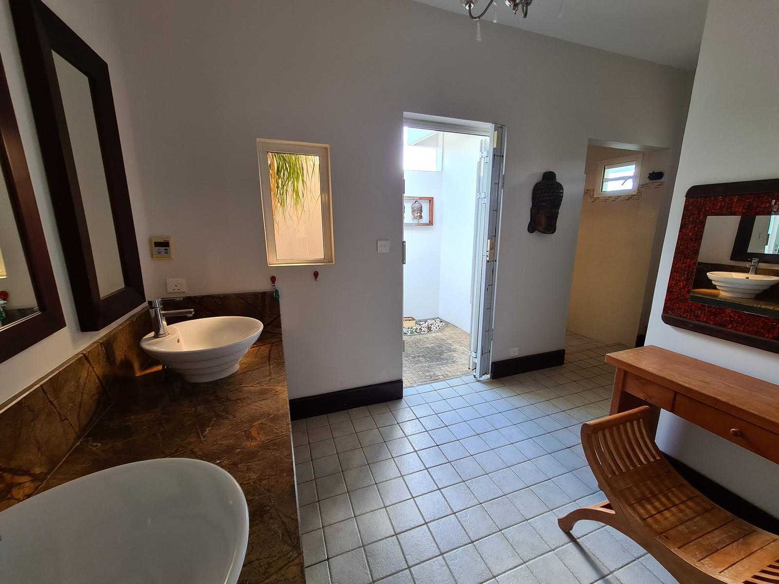 Villa Aurora — 15