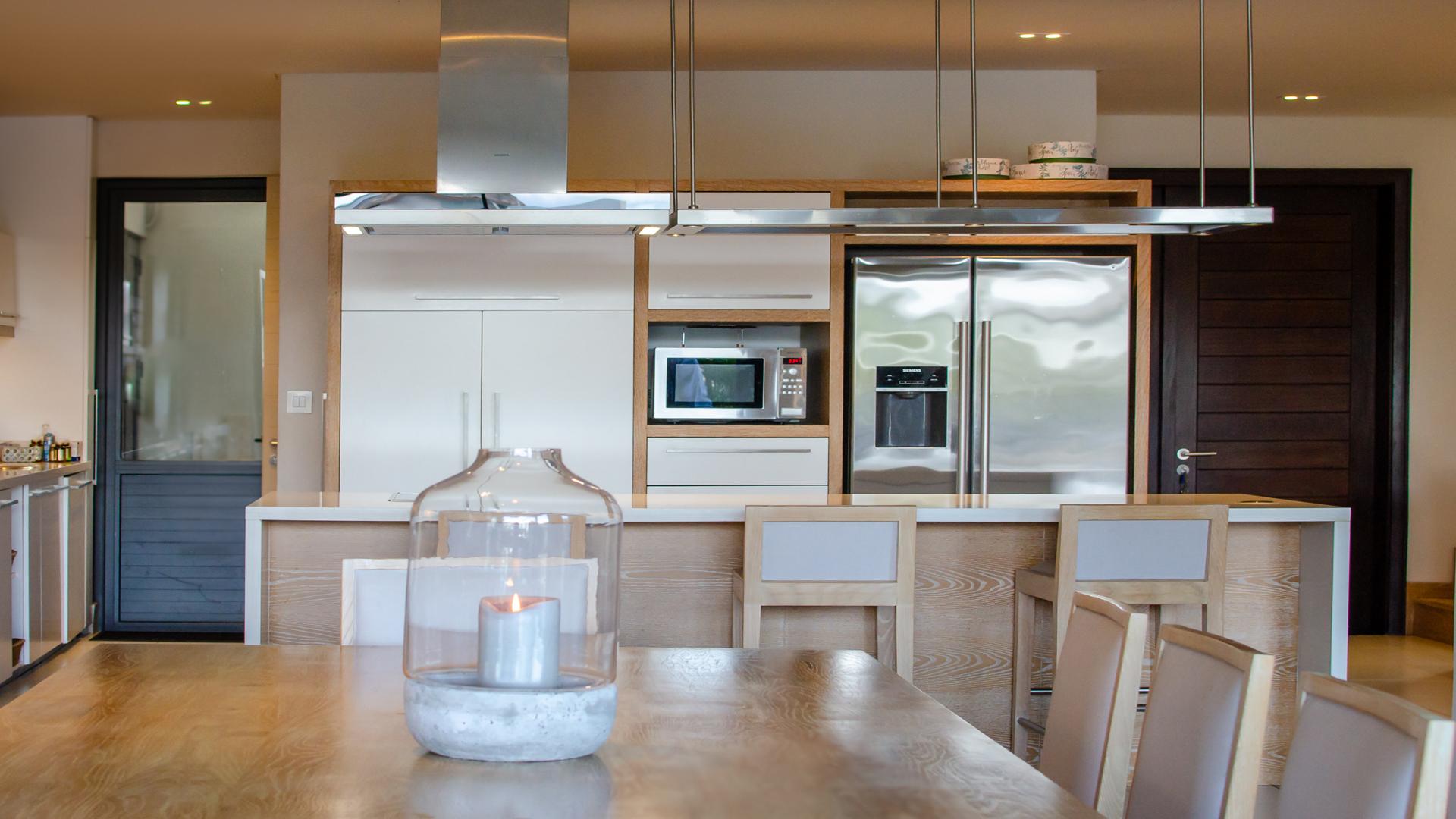 Jewel in the Crown 4 BR Deluxe Home — 4