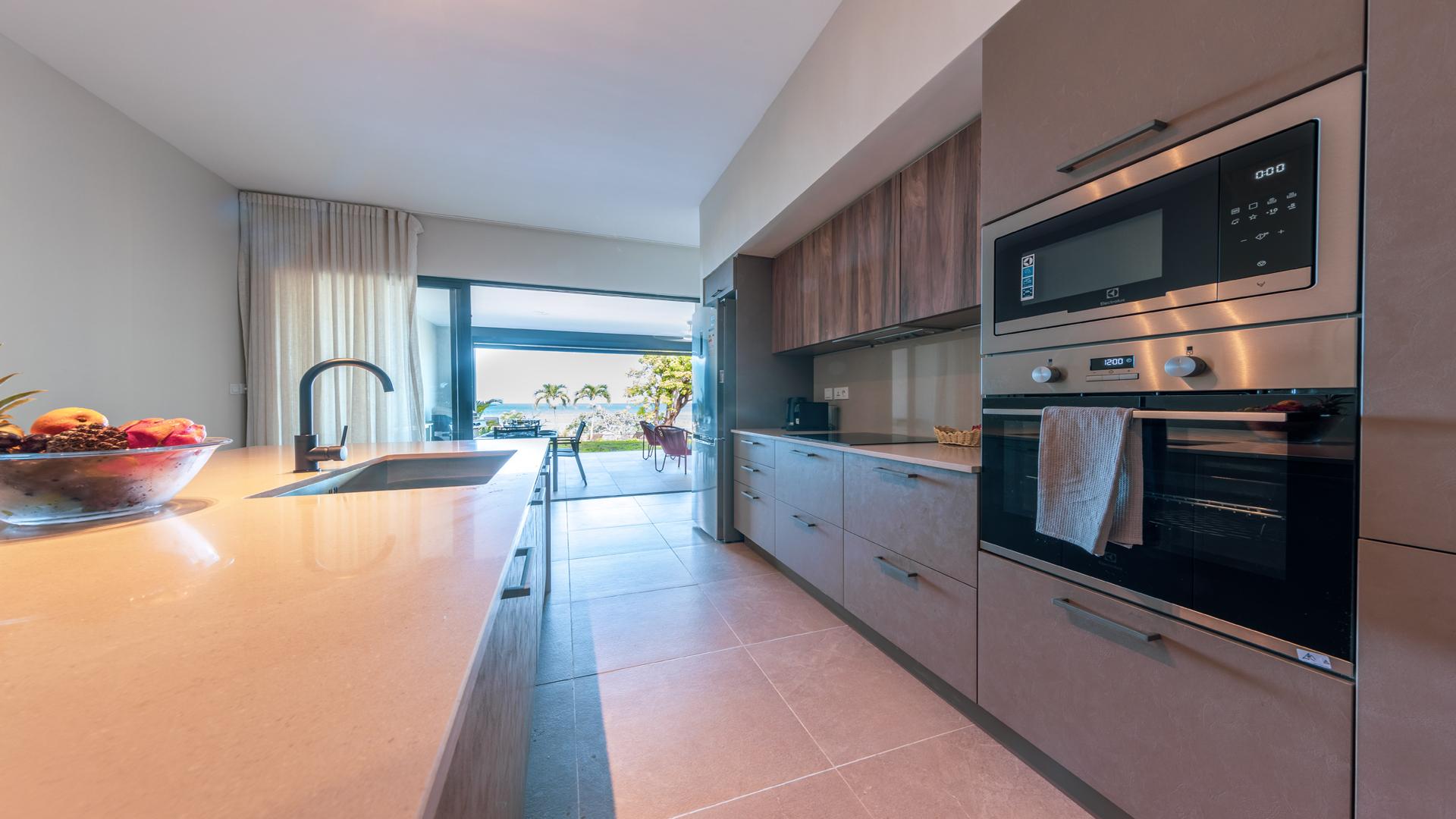 Pocket listing - Ocean Whisper  — 13