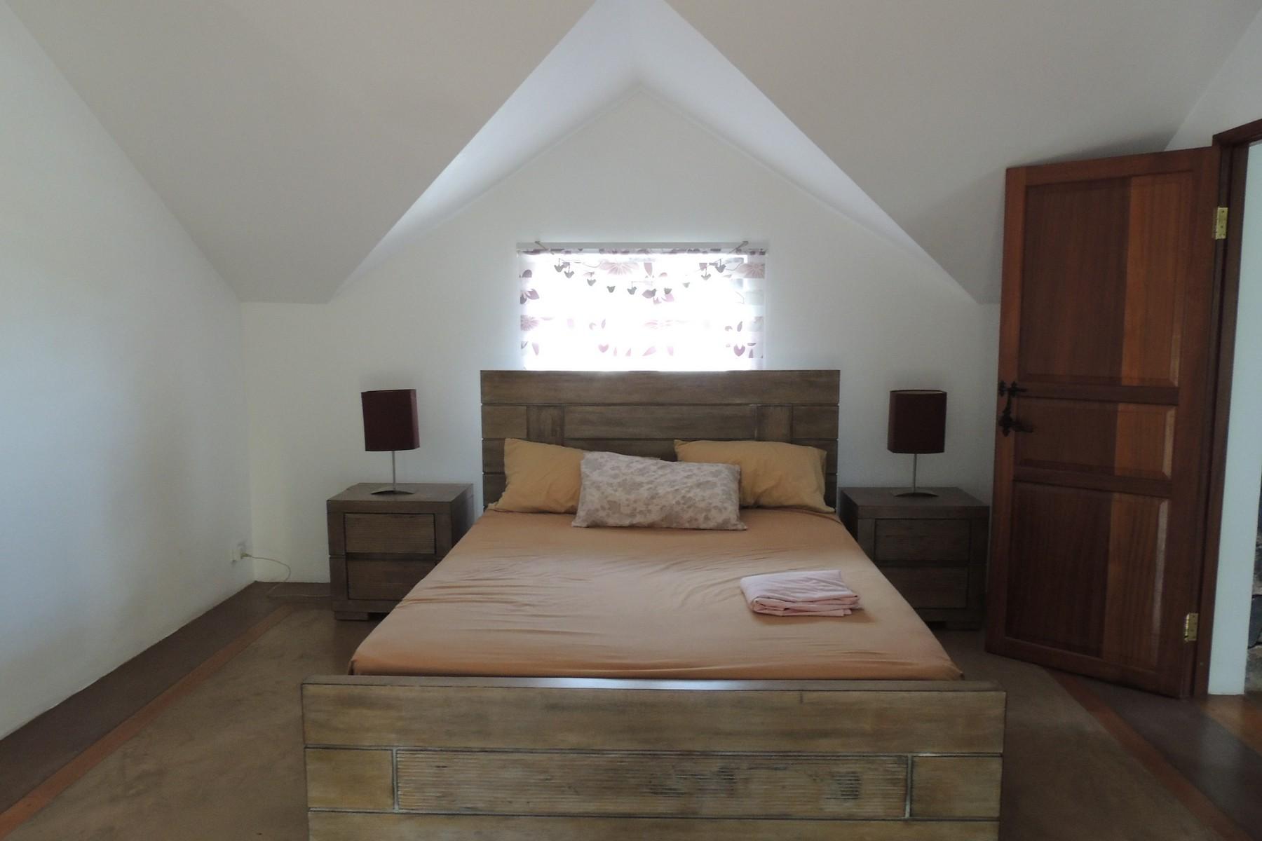 Old Stone Villa — 14