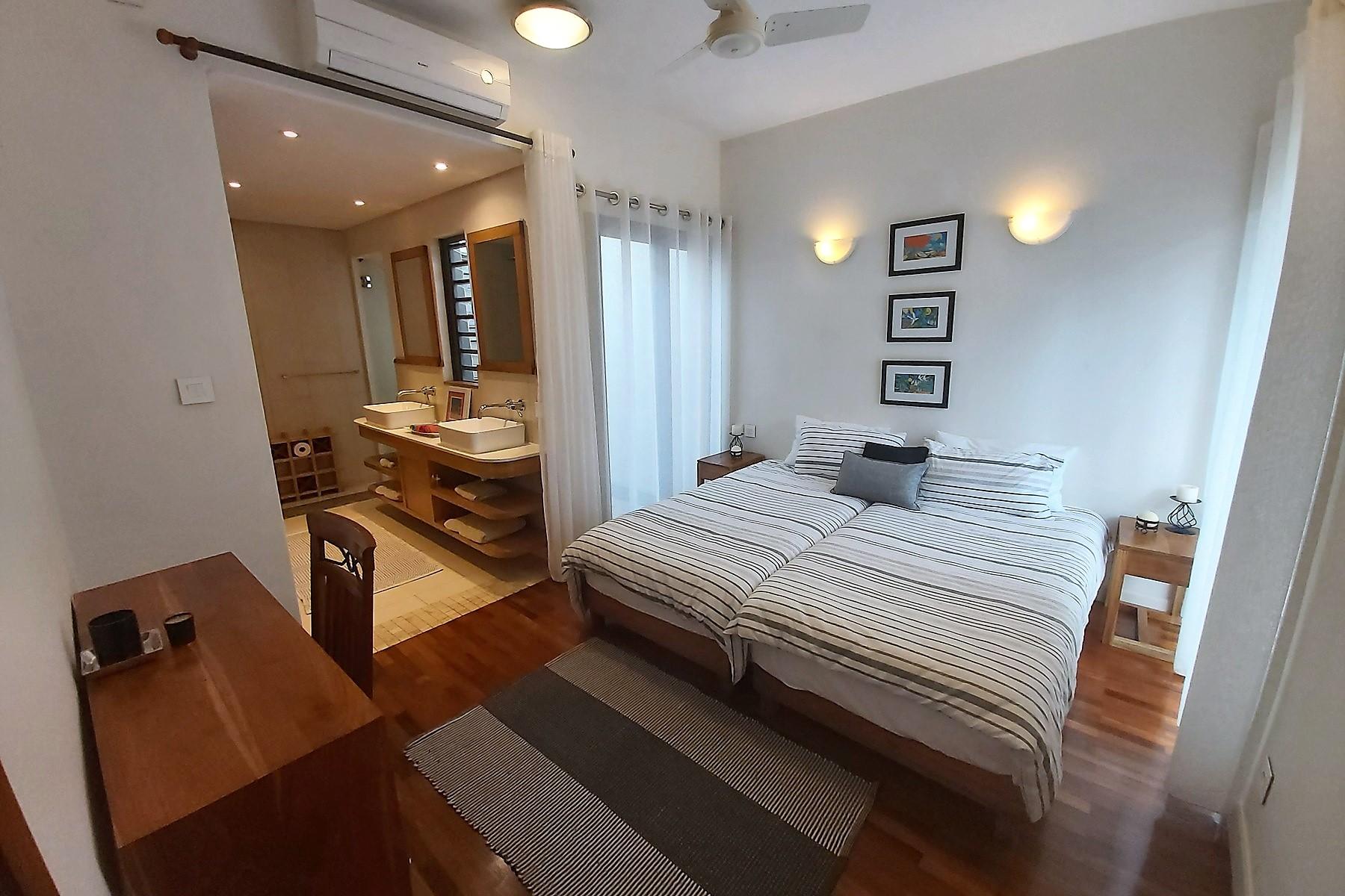 Pretty As A Picture — 22