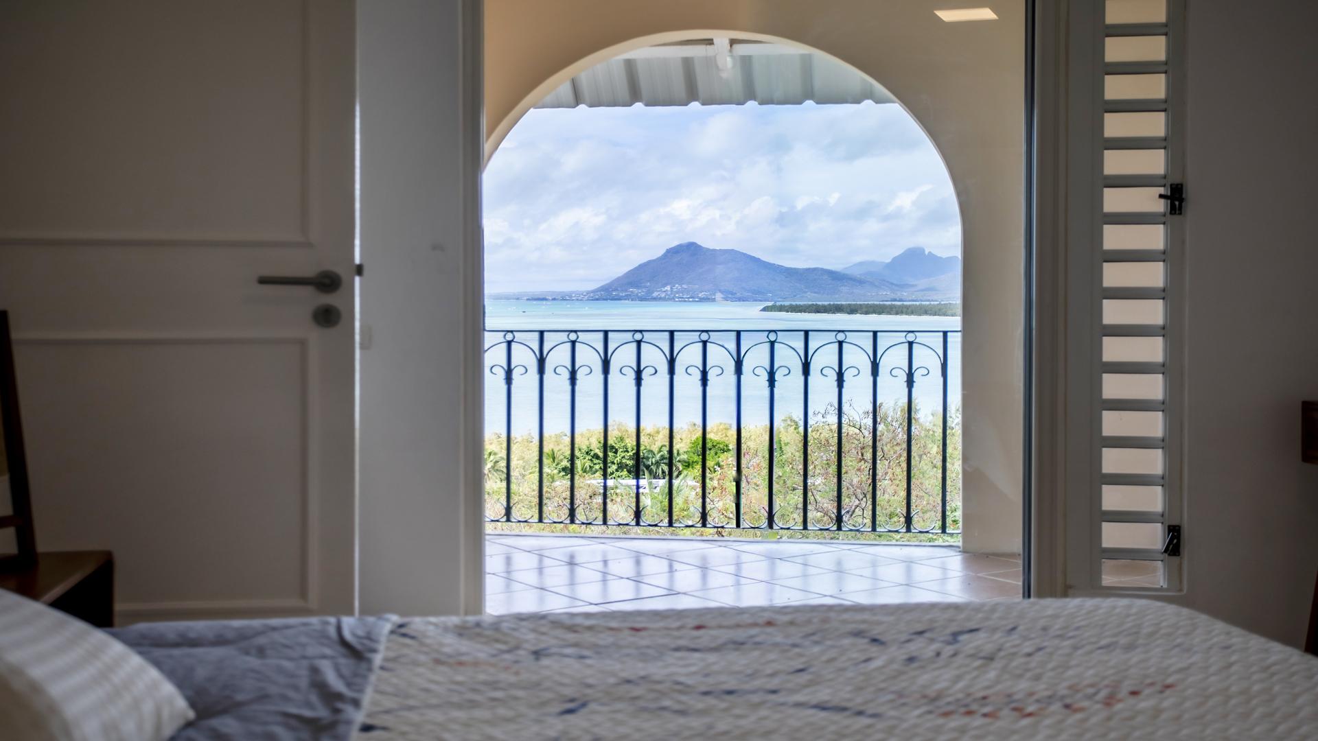 Le Morne Magnificence — 8
