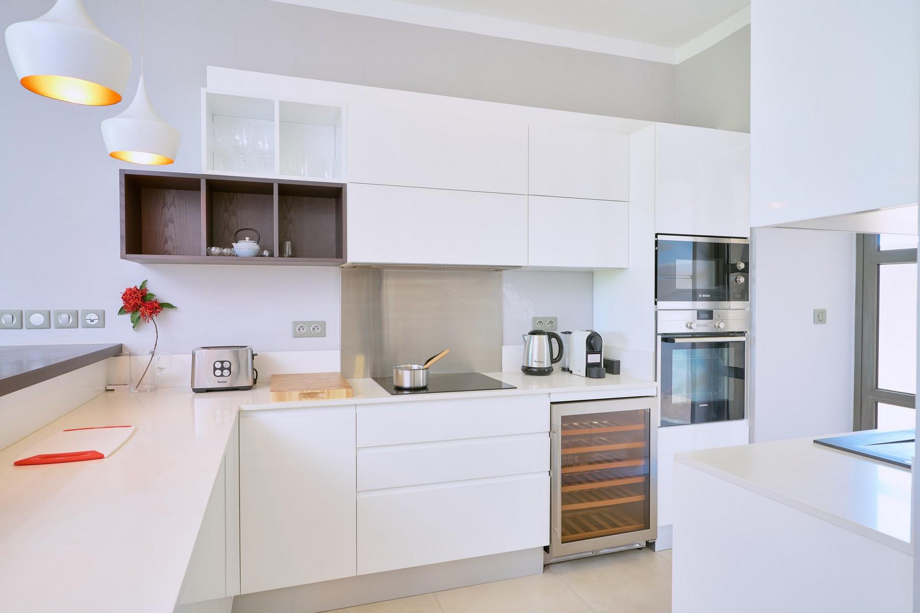 Mascarene Oceanfront Apartment — 22