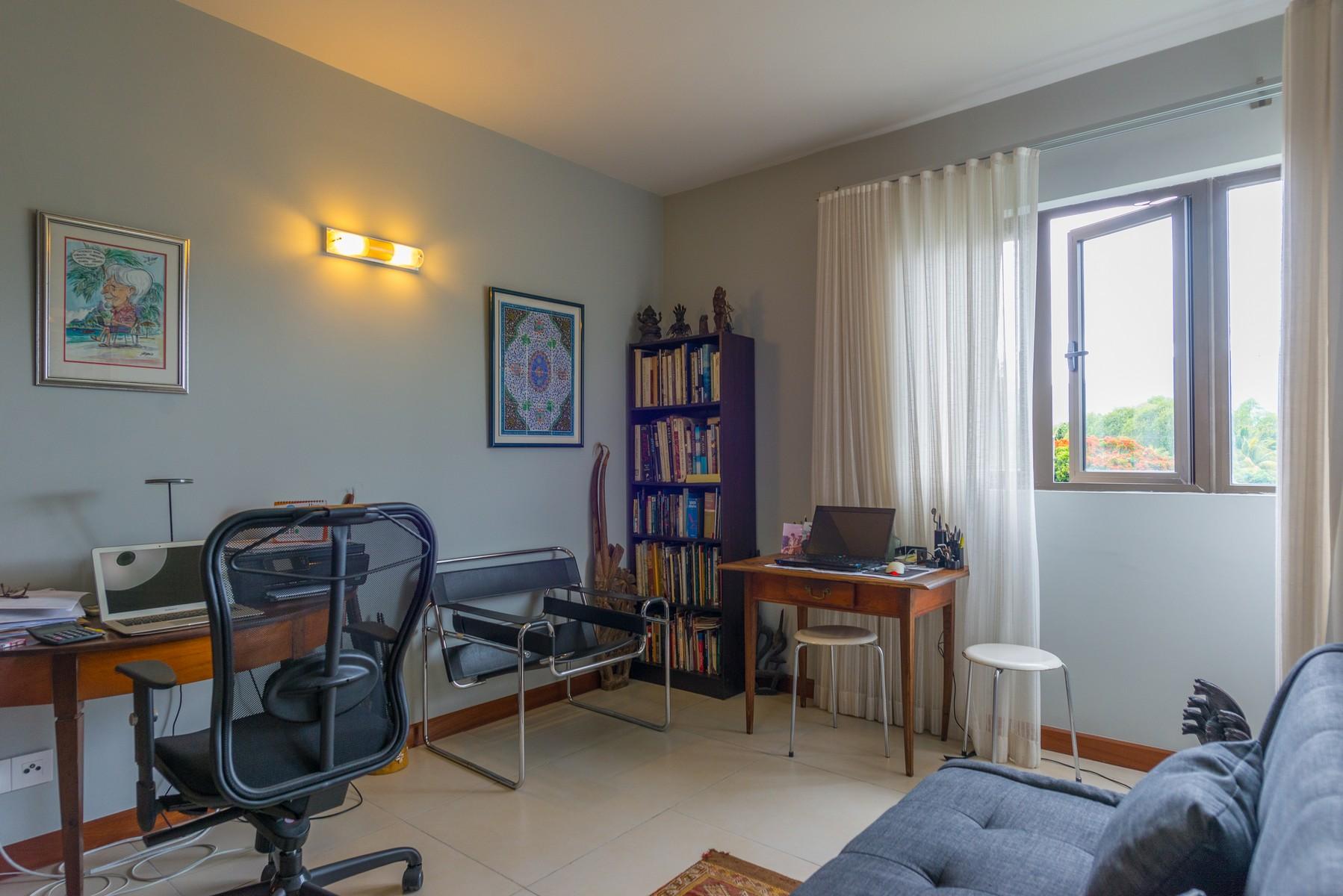 5, Les Terrasses de Martello — 12