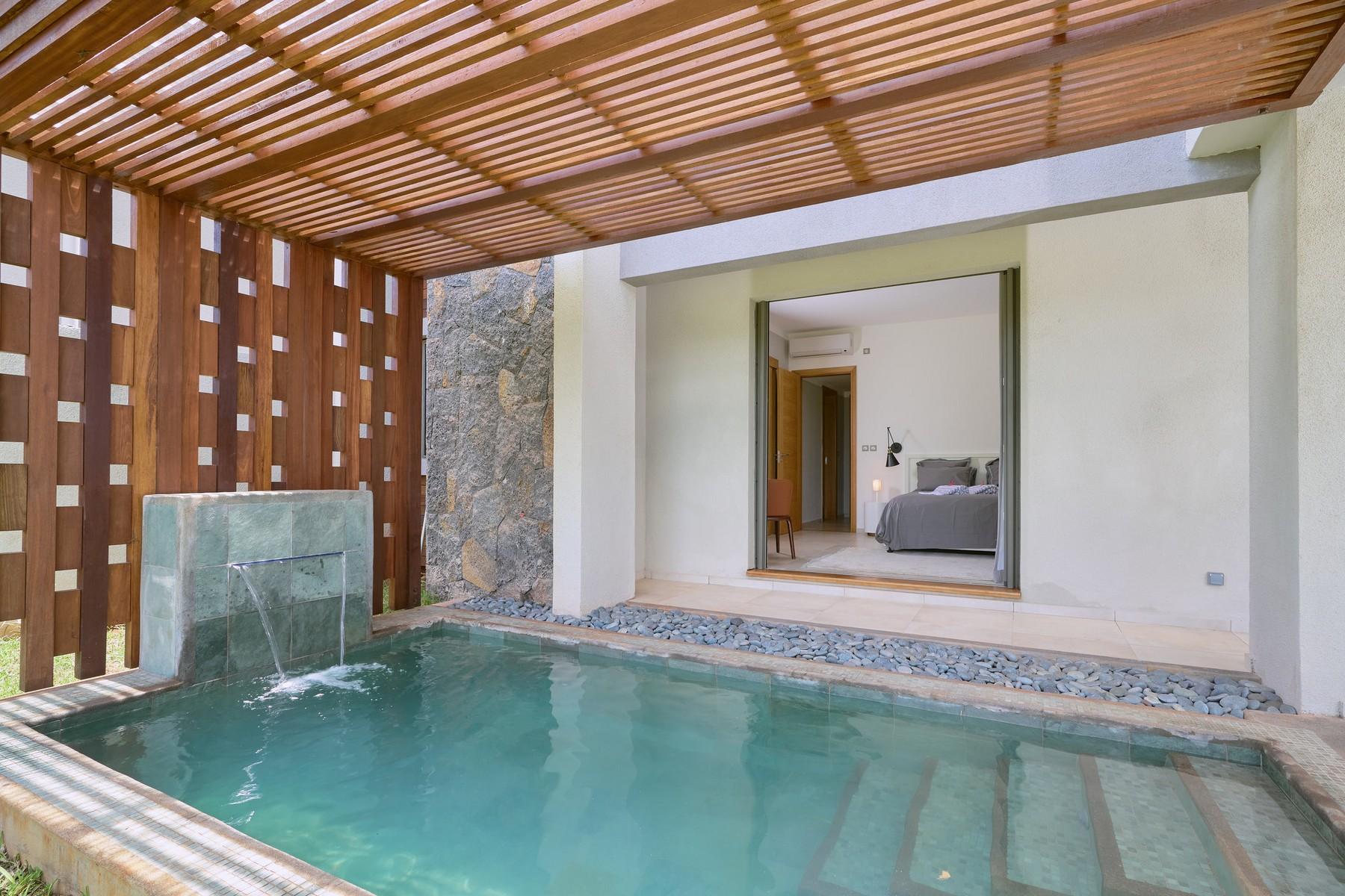 Mascarene Oceanfront Apartment — 8
