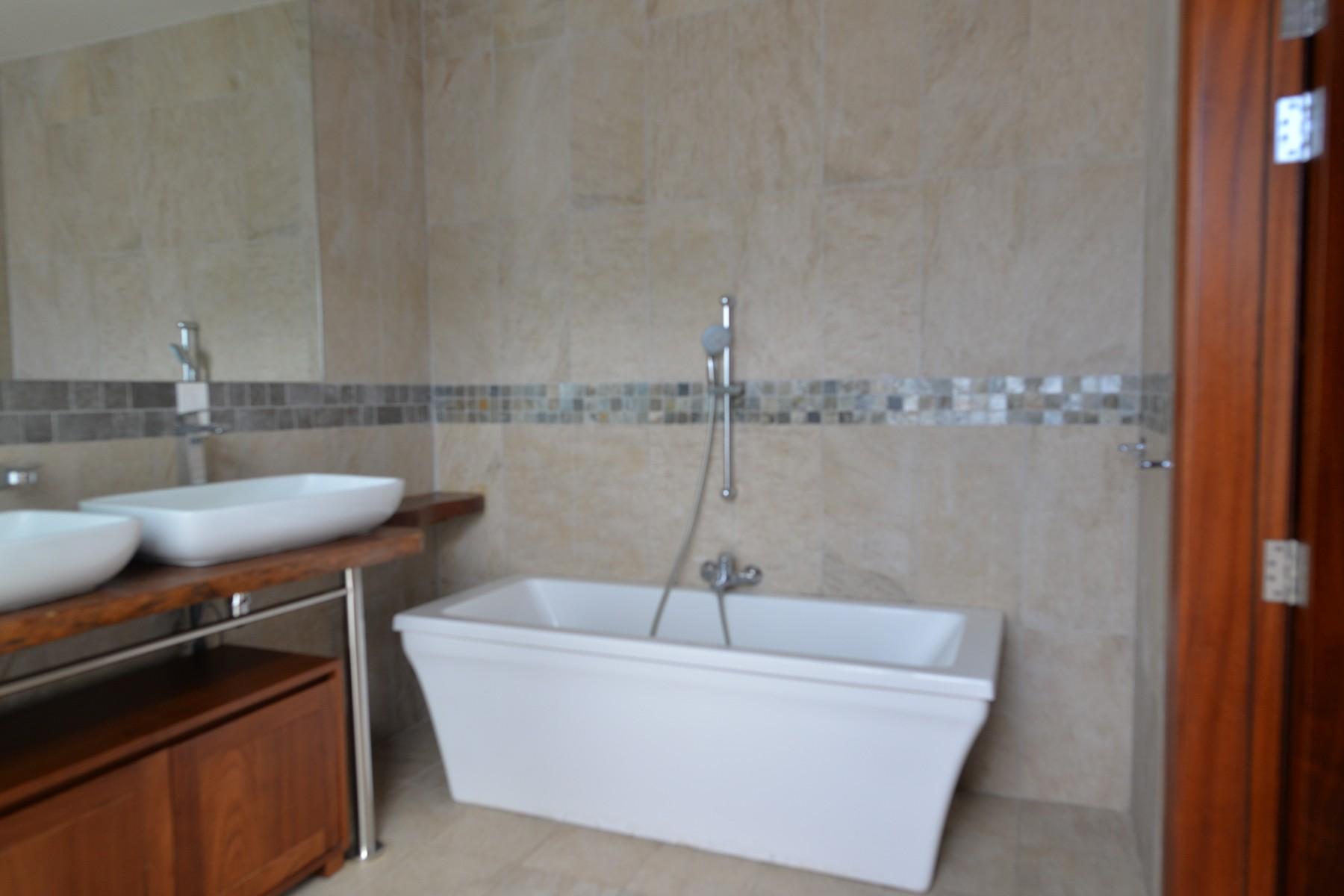 Le Chatelet Villa — 12