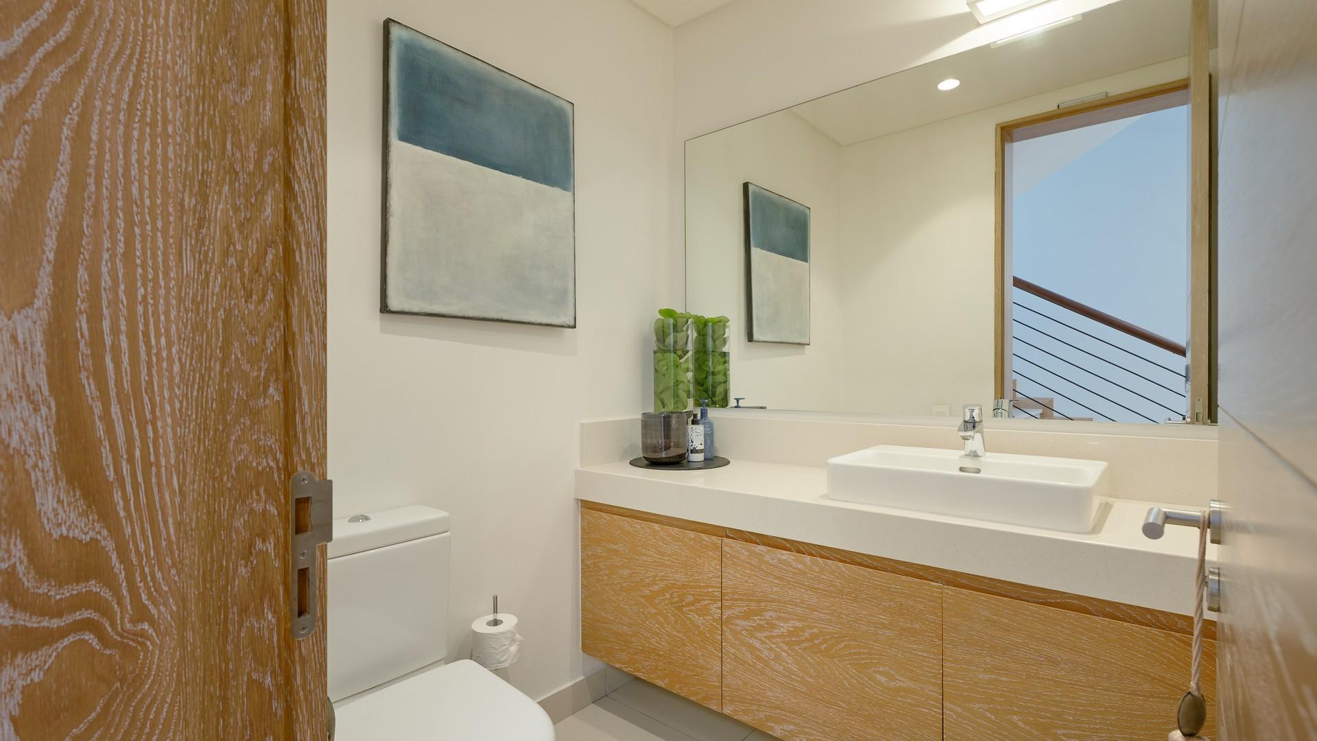 Premium Living — 18