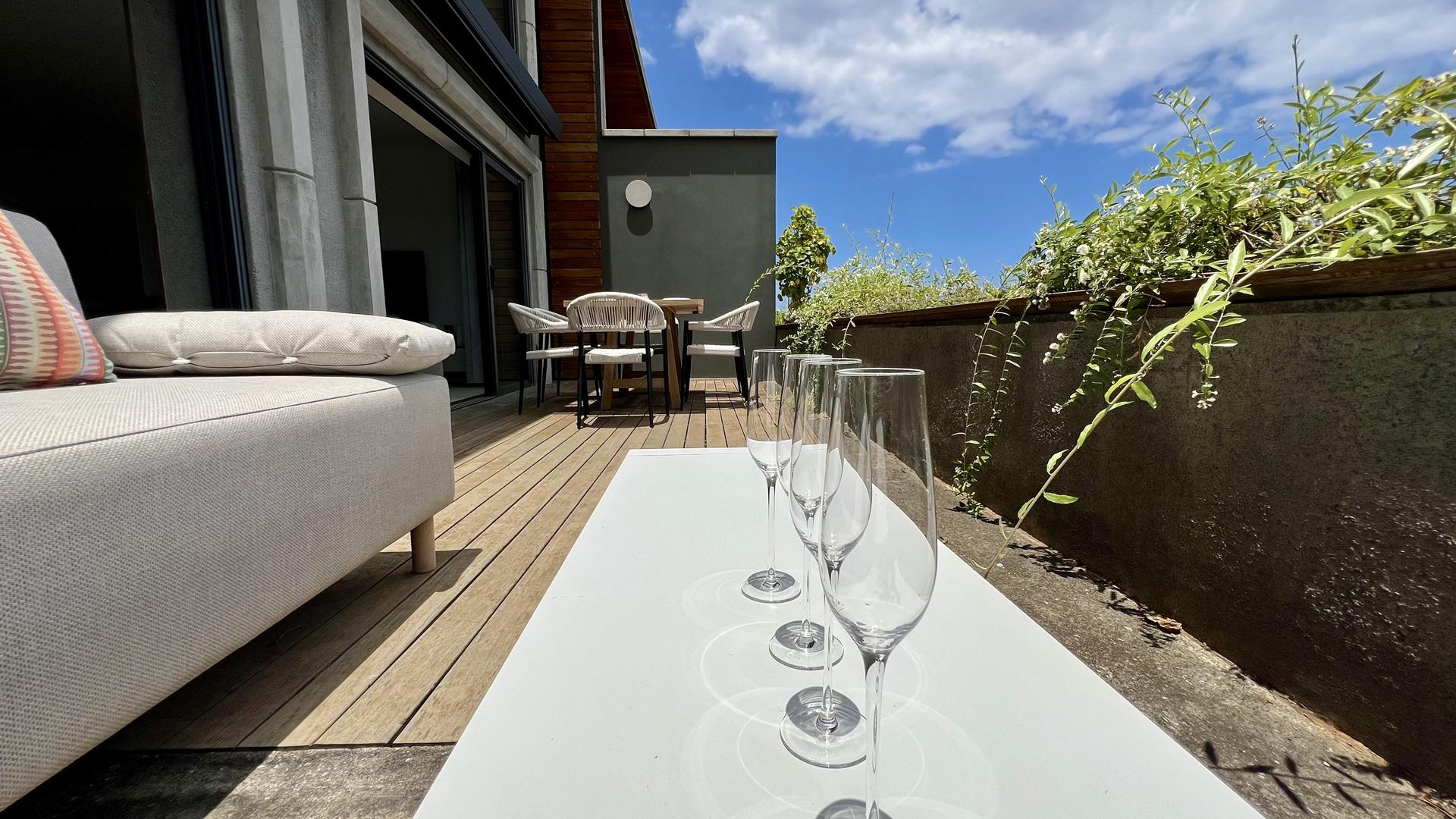 Luxury Seaview Living — 23