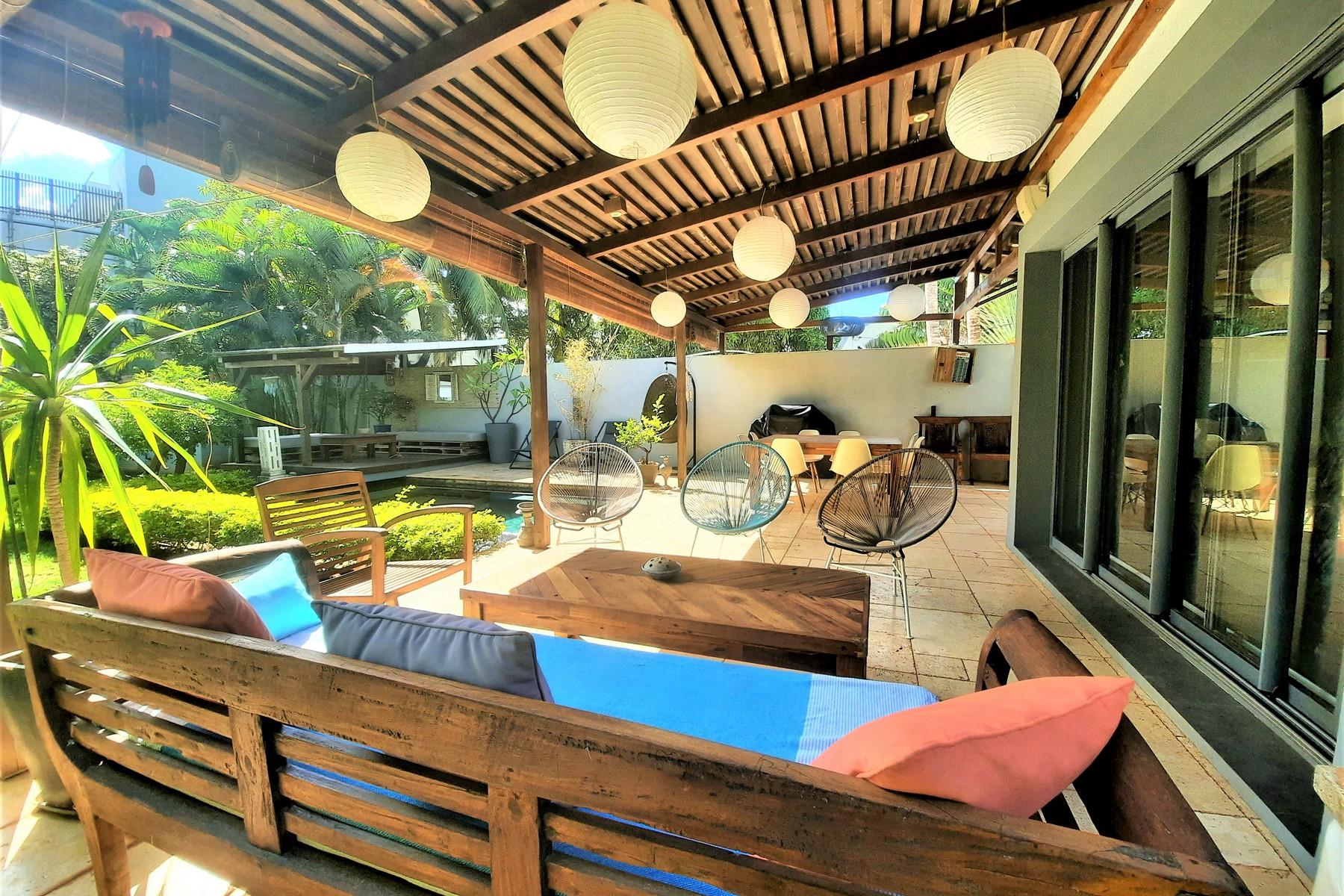 Little Oasis — 2