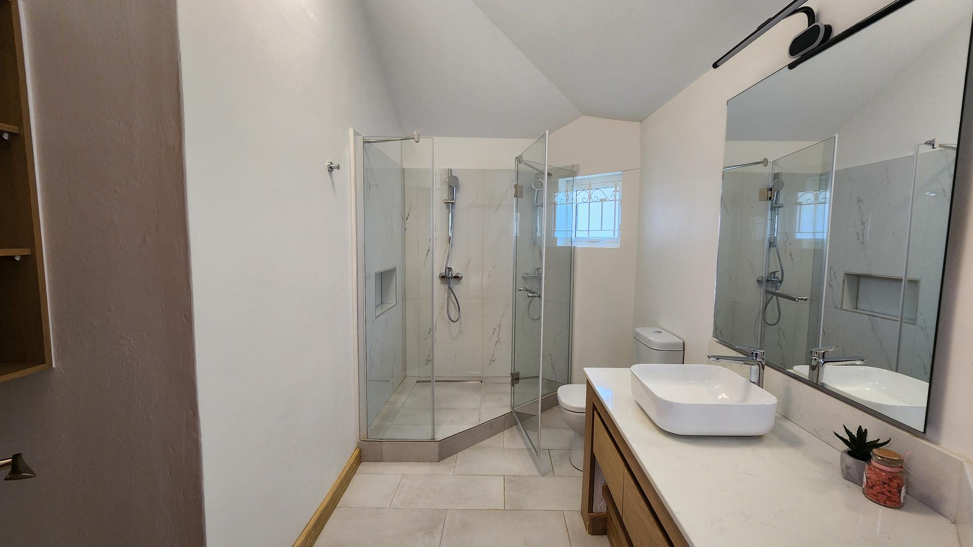 Villa Montcrest — 16