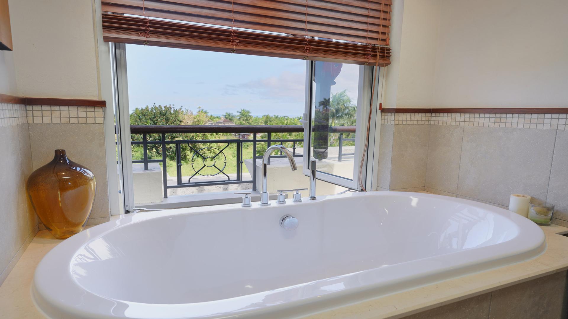 Golden Hour - Heritage Villas Valriche — 10
