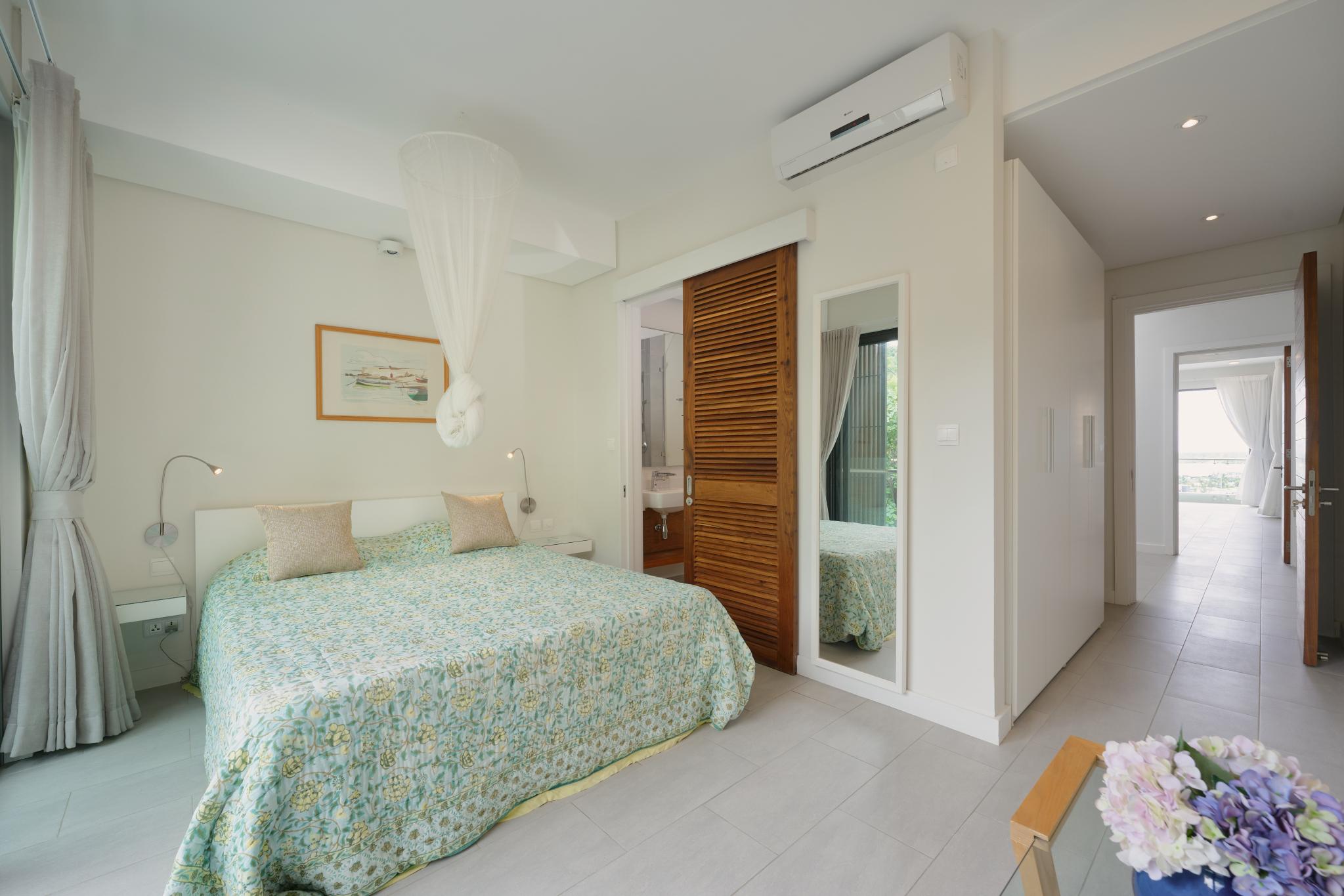 Laguna Bay — 20