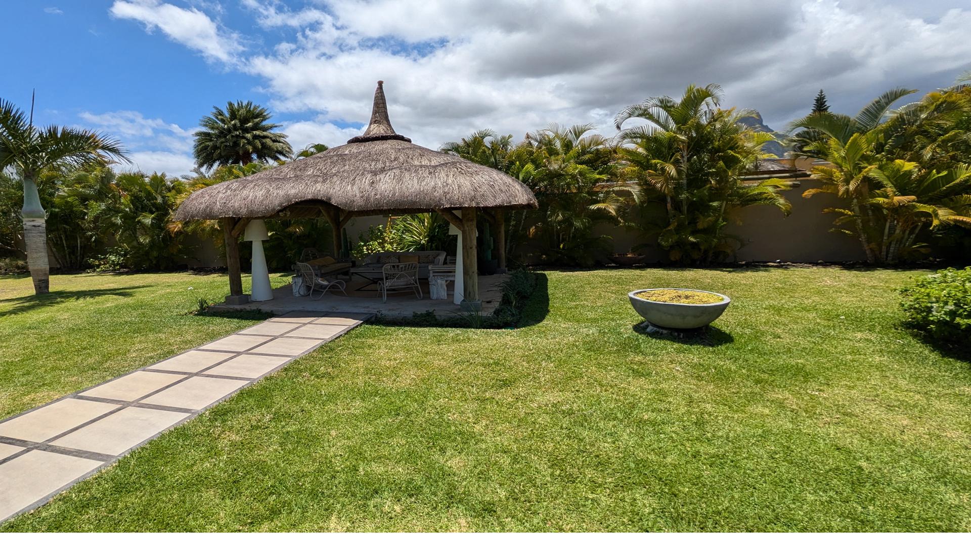 Isla Verde - Tamarina Golf Estate — 15