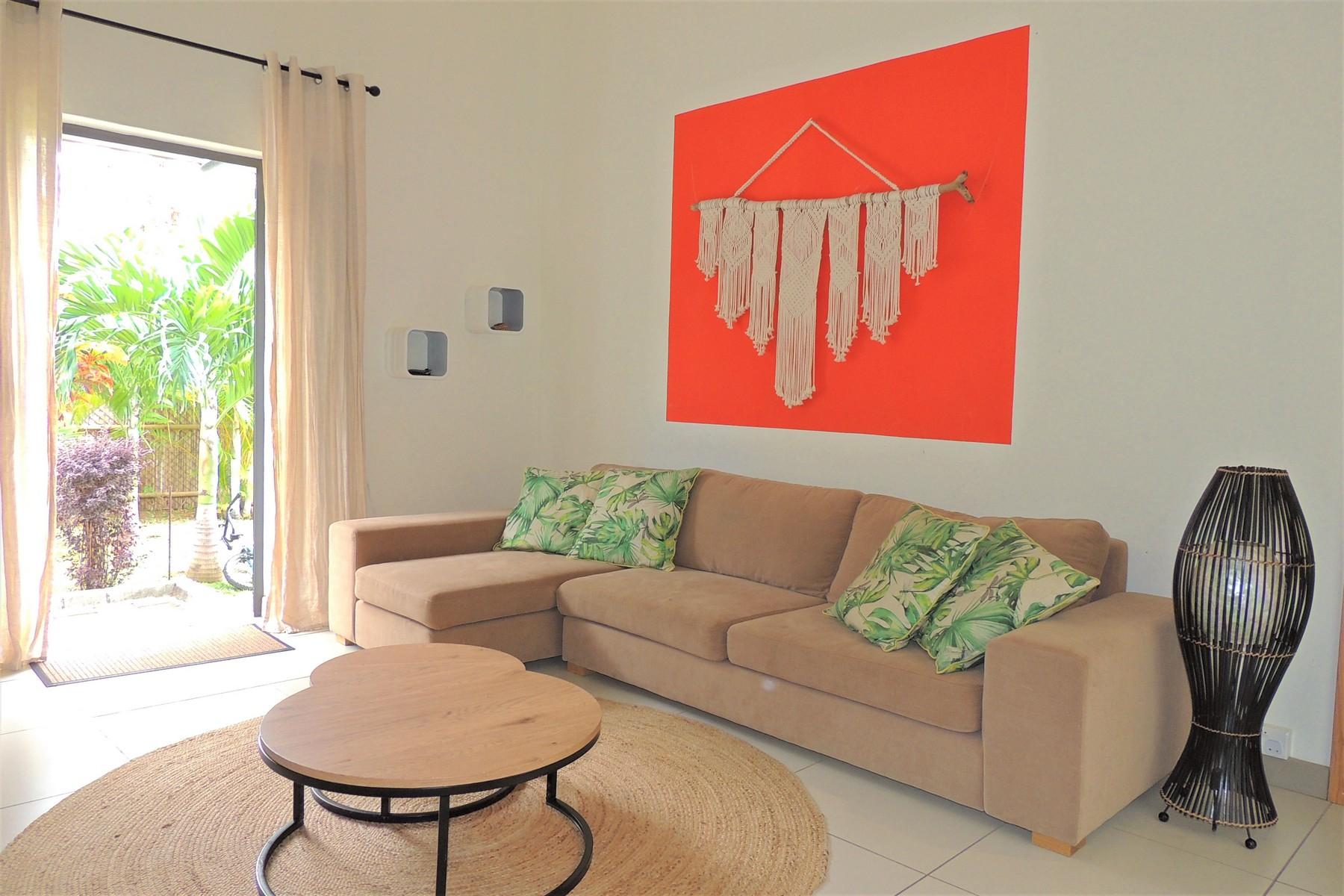 La Riviera Villa — 6