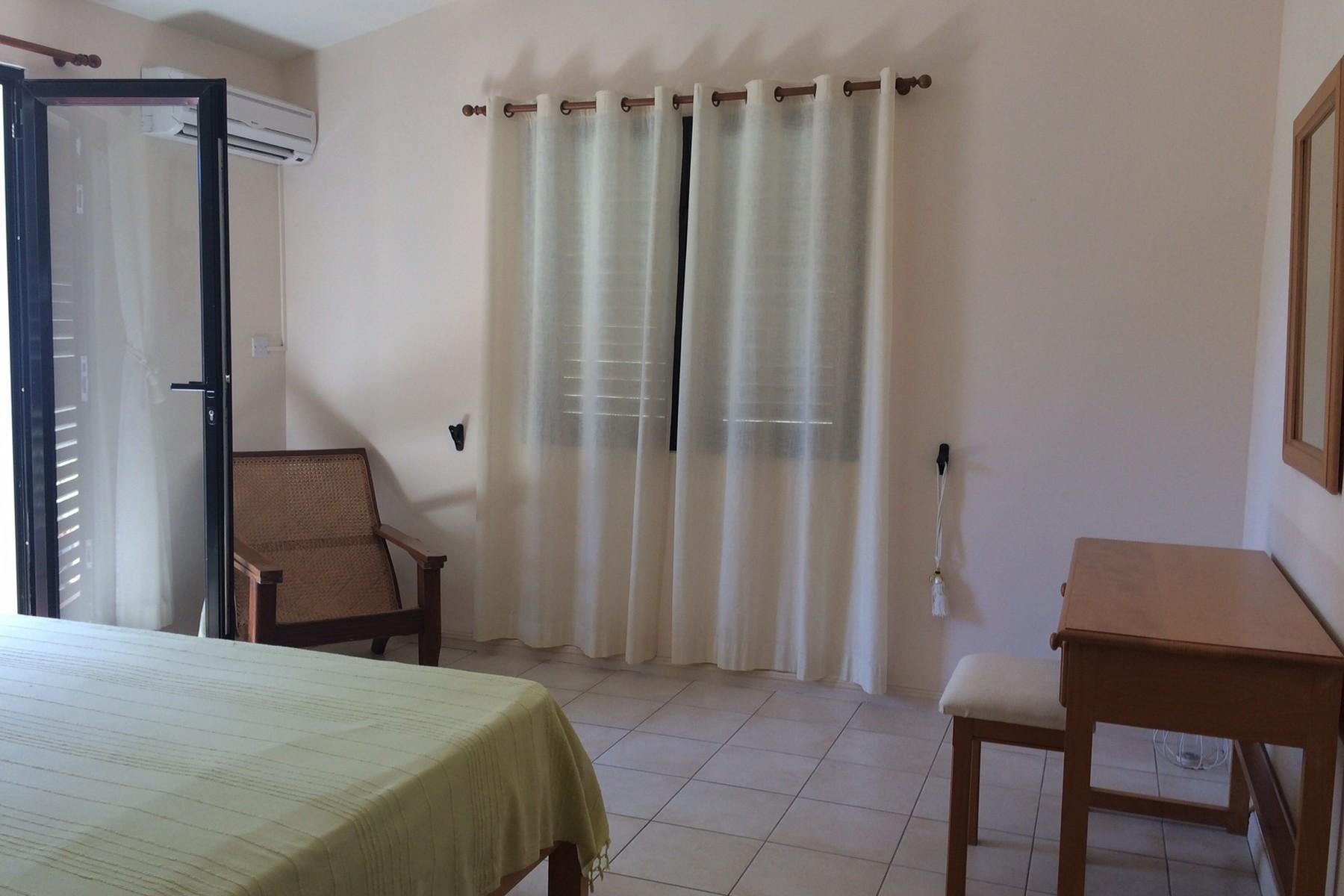 Le Verdet Villa — 12