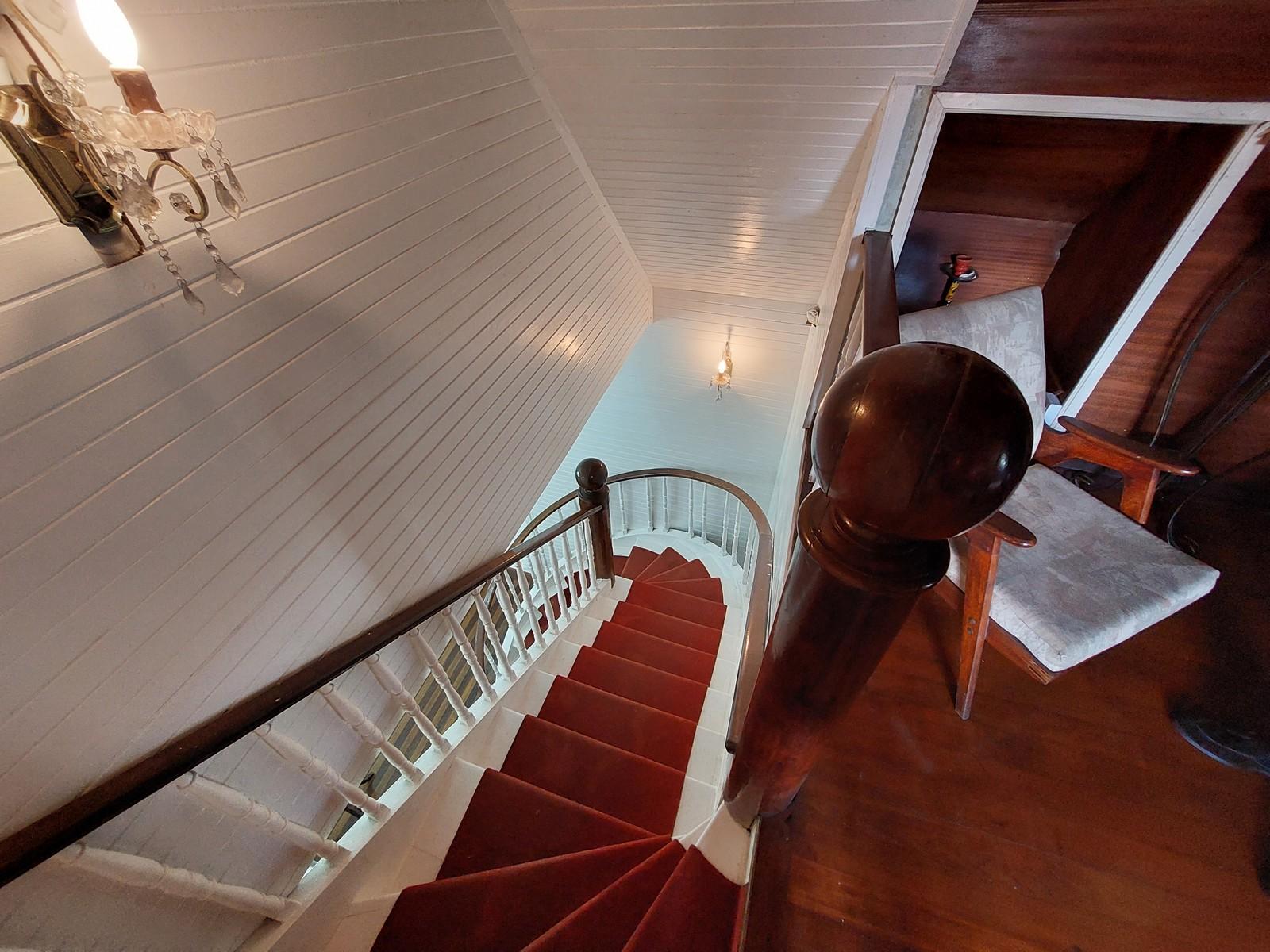 The colonial Splendor  — 9