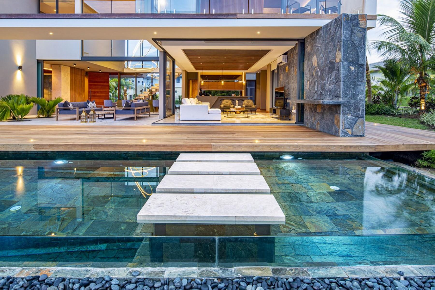 The Villa One — 7