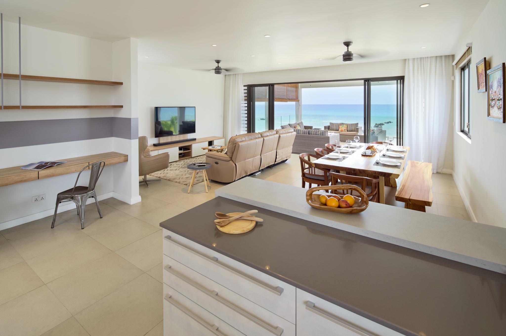 Exquisite Sea Views — 9