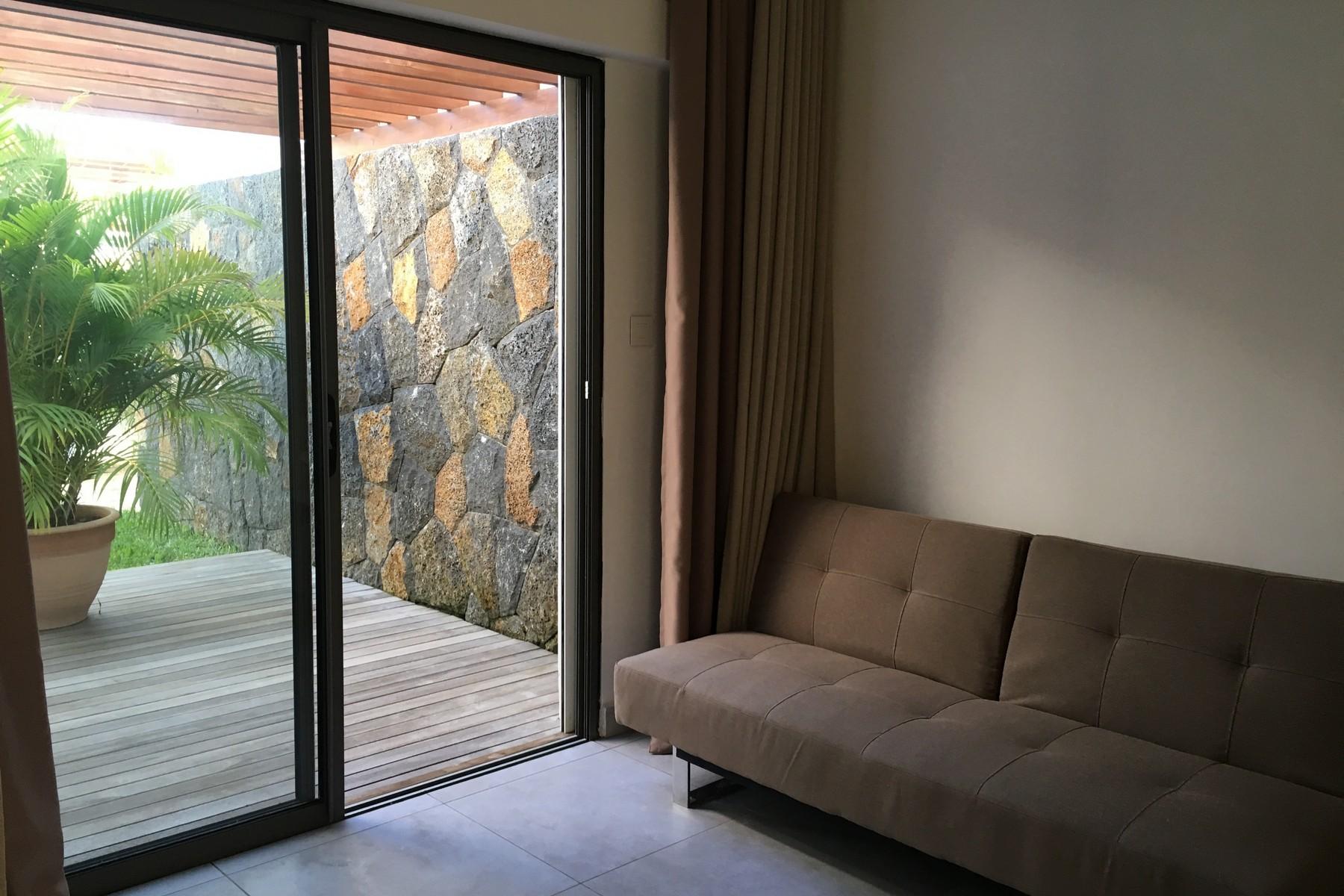 Designer Villa In a Tropical Surround — 19